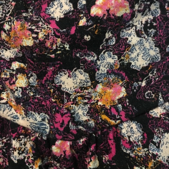 Shirt - Picture 2 of 4